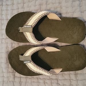 Mens Quicksilver flip flops size 7